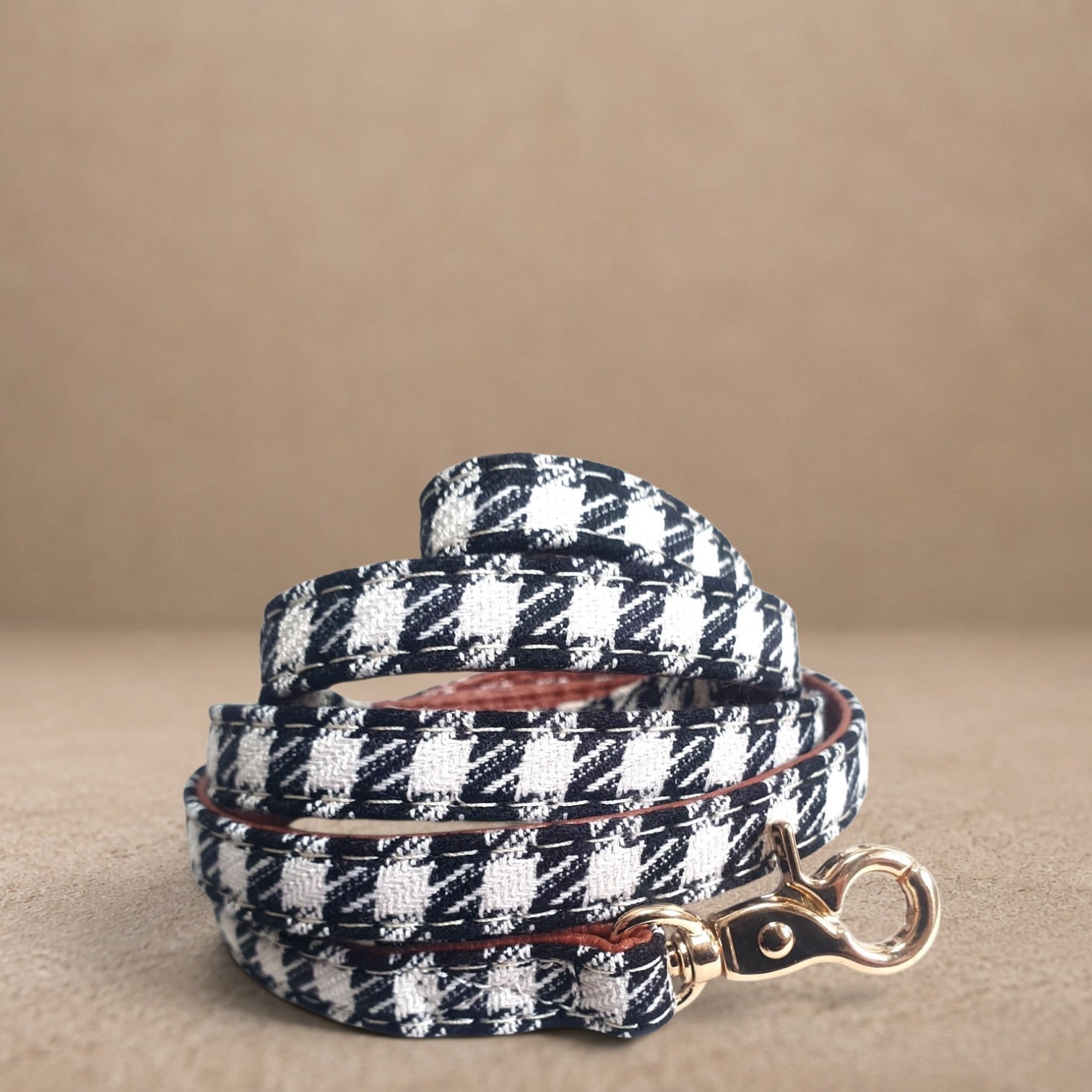 Black & White Fabric Dog Lead