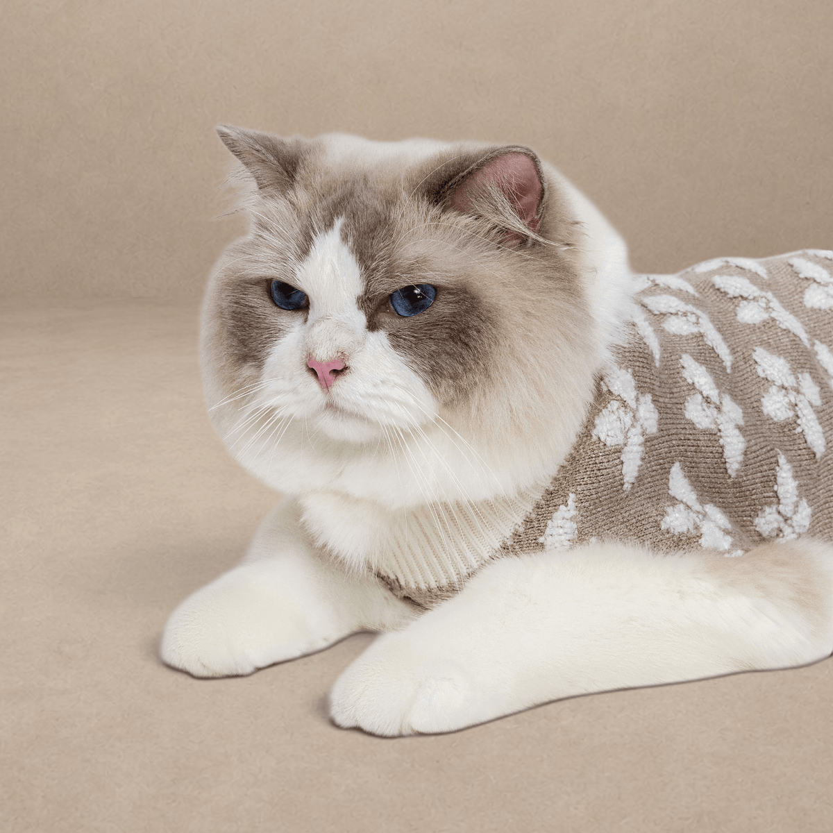 Sleeveless Floral Textured Jumper