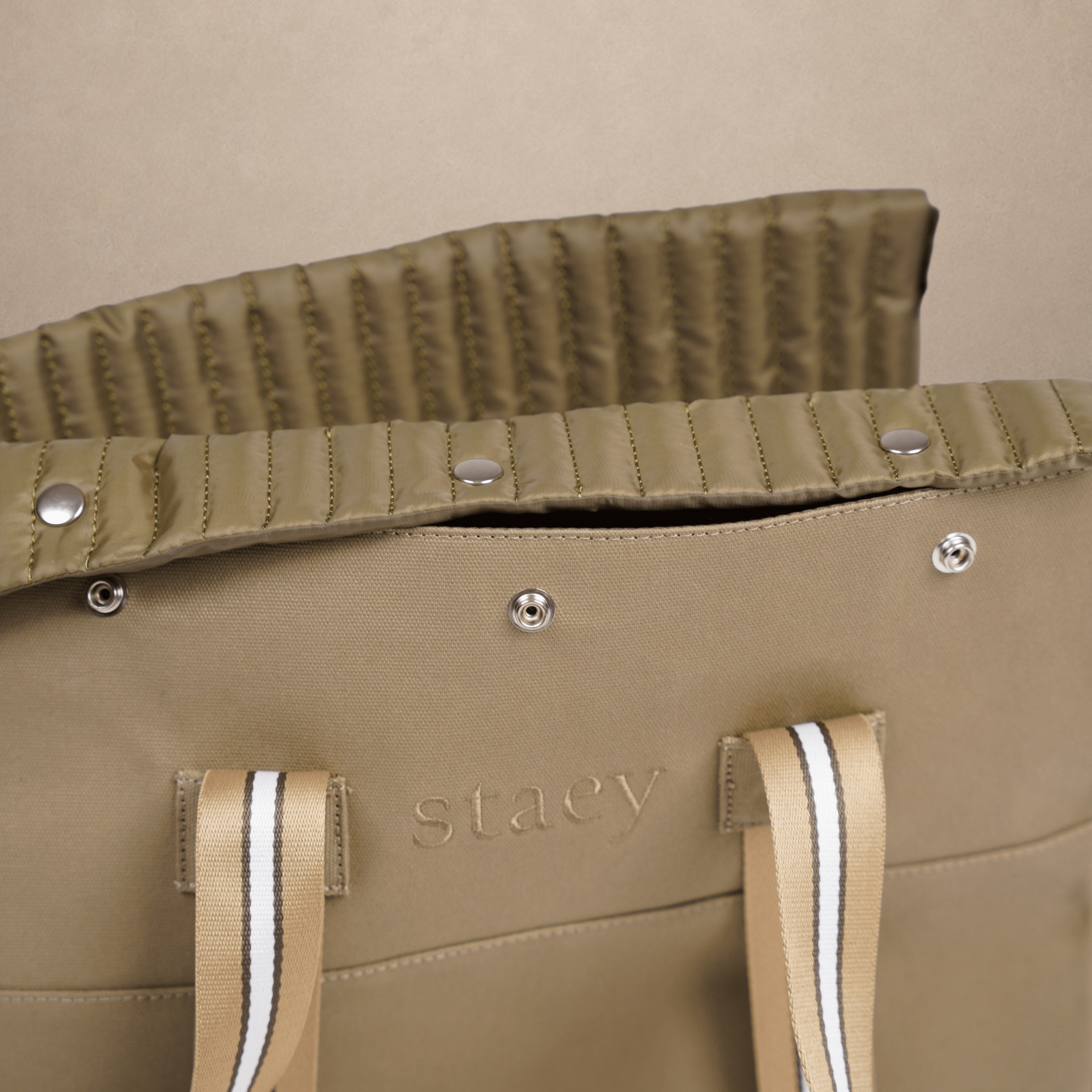 Lily Carrier Bag | Taupe